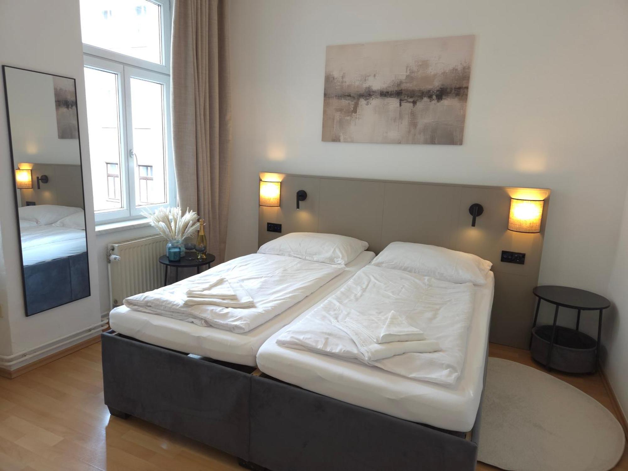Amelie Aparthotel